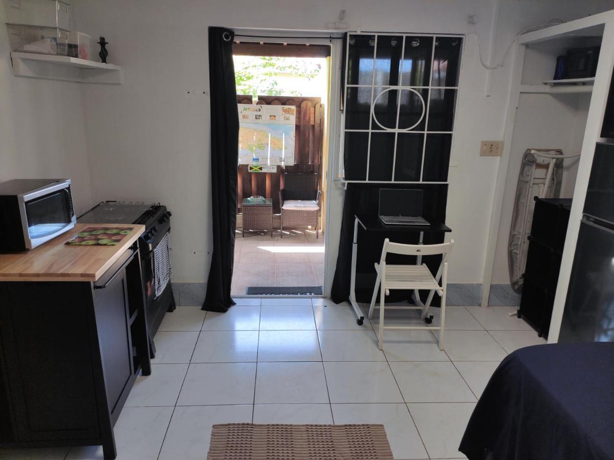 Apartamento Garden Studio Flat Mango Walk Montego Bay Exterior foto